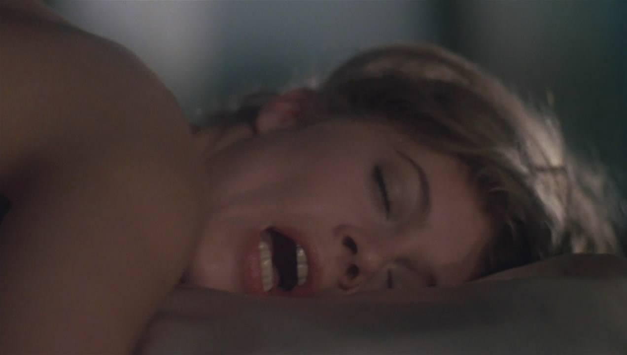 Naked Kathleen Turner In Body Heat