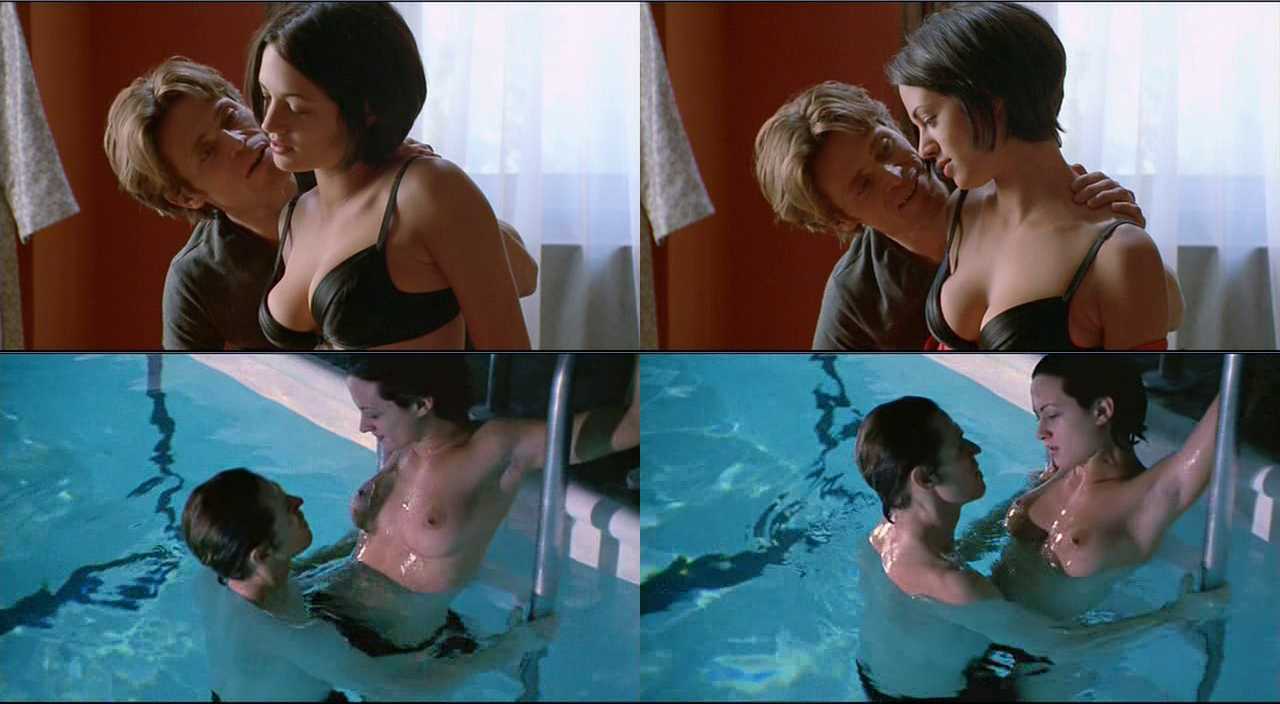 Naked Asia Argento In New Rose Hotel