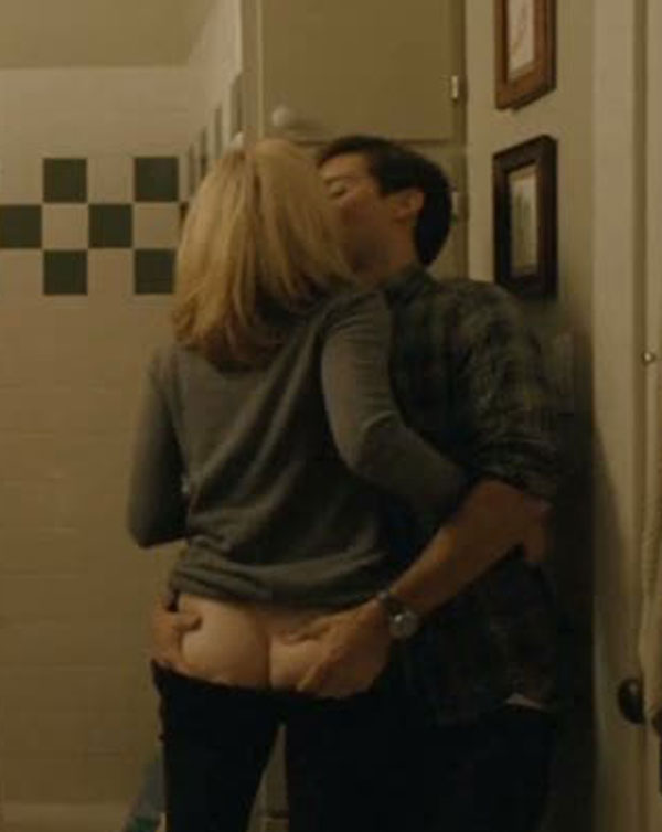 nude pictures of elizabeth banks naked mila kunis having sex