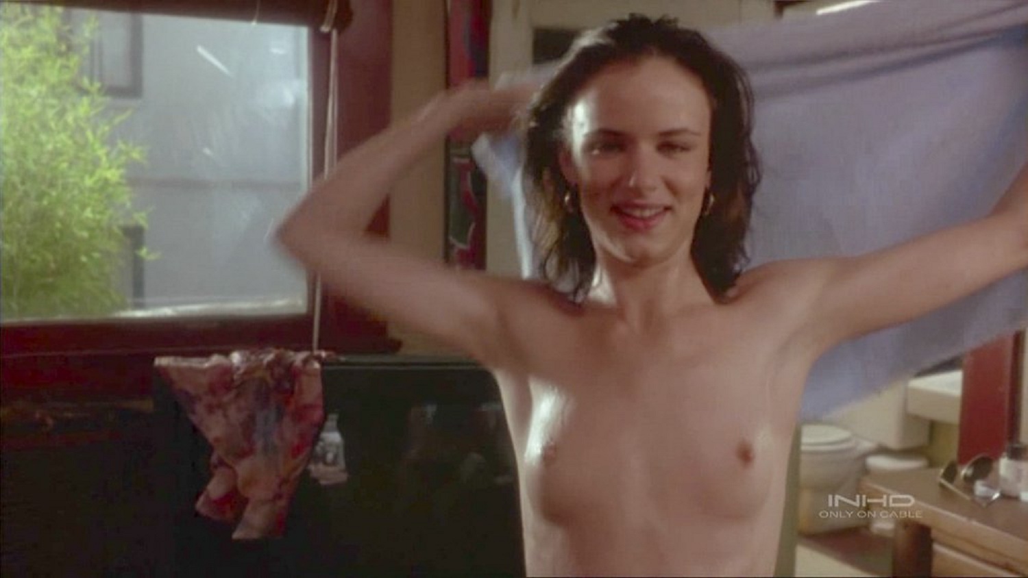 Juliette Lewis Tits