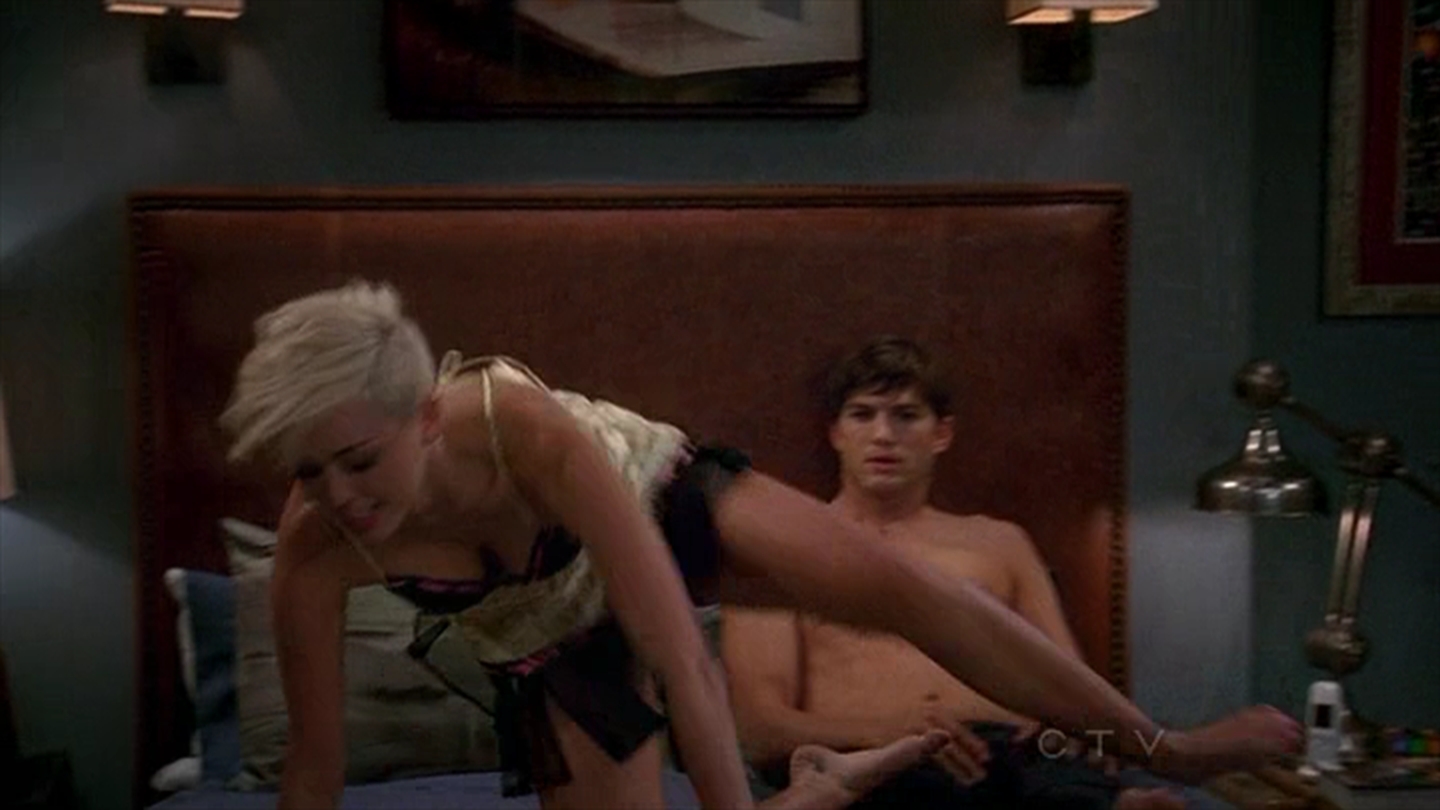 Naked Miley Cyrus In Two And A Half Men 3869