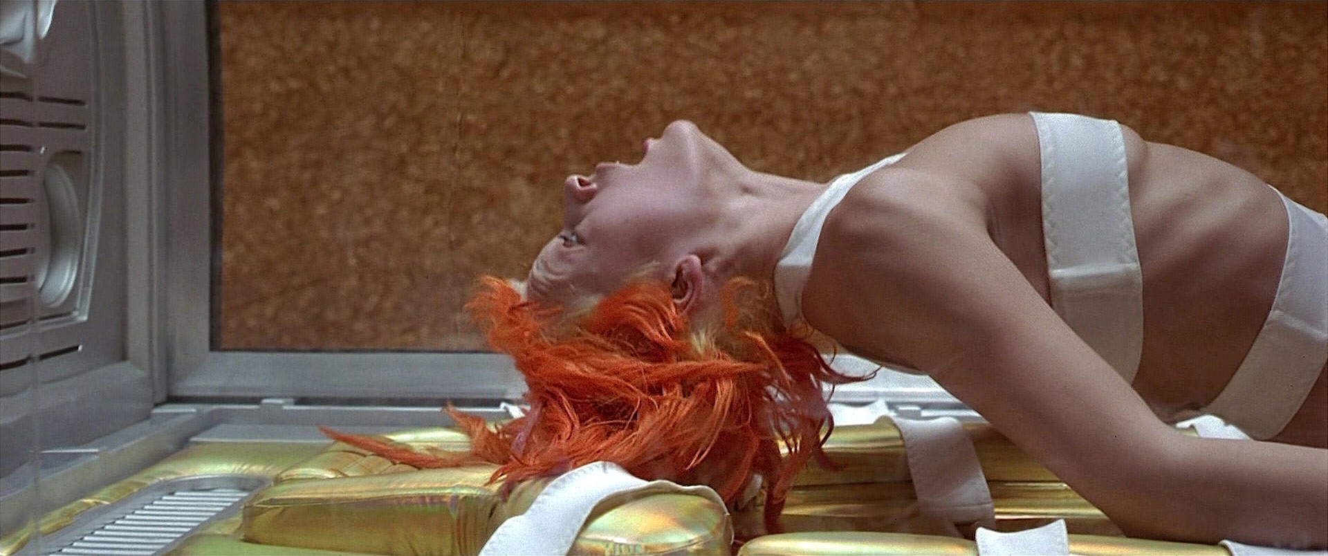 Naked Milla Jovovich In The Fifth Element