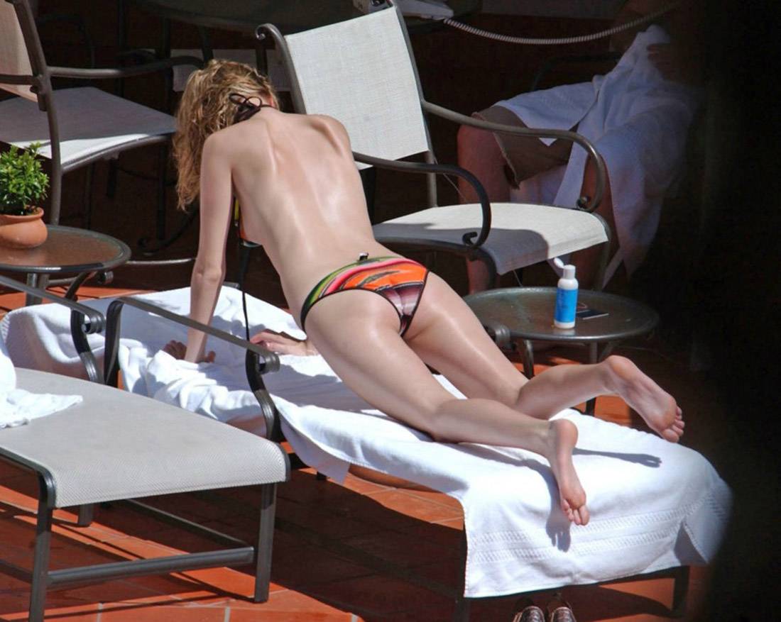 Naked Mischa Barton Added 07192016 By Bot 1215