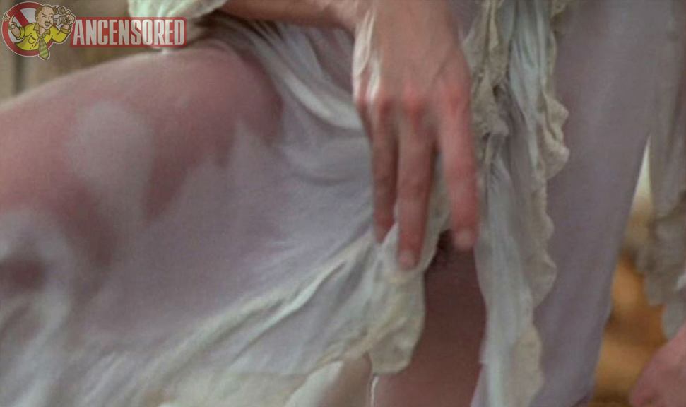 Naked Annette Bening In Valmont