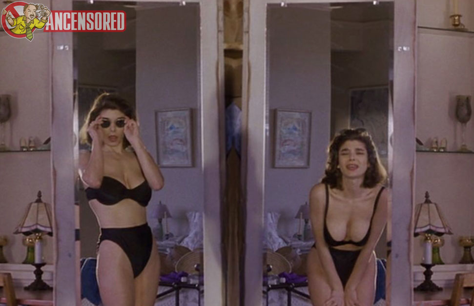 Naked Laura San Giacomo In Nina Takes A Lover