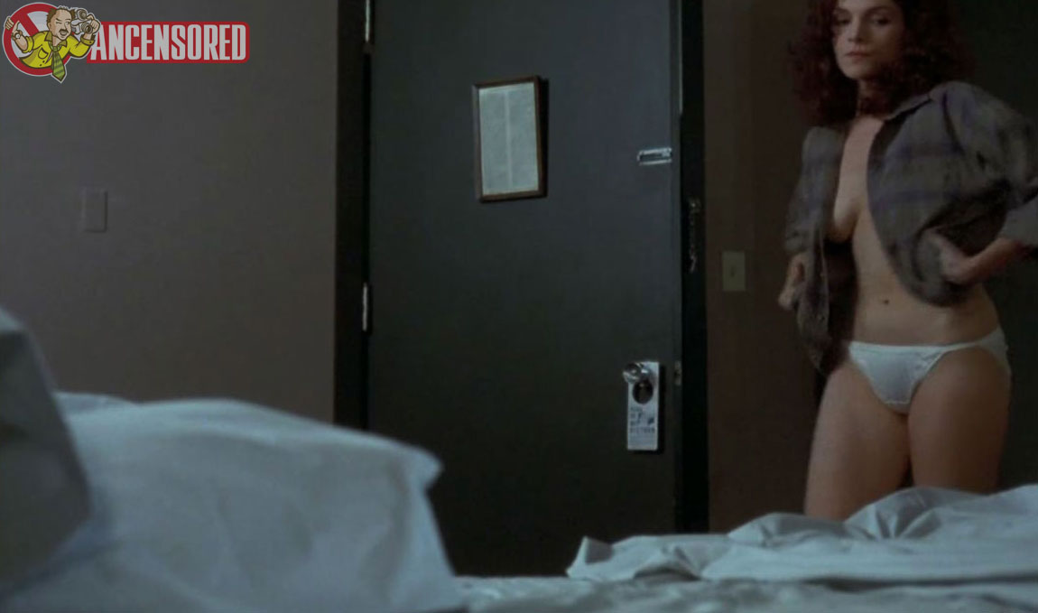 Naked Mary Elizabeth Mastrantonio In The Color Of Money