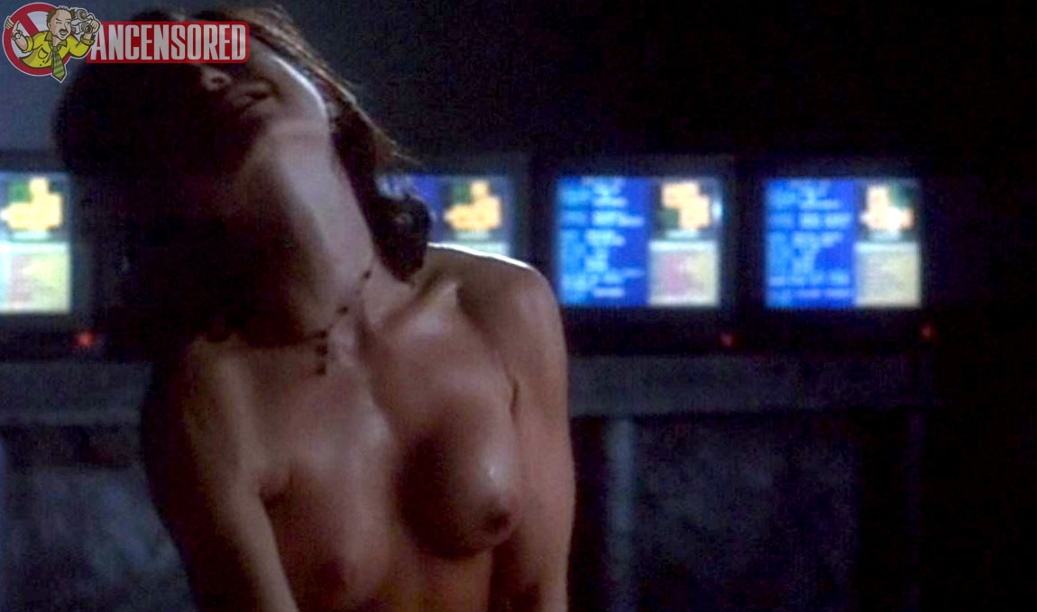 Naked Kristin Minter In Savage 