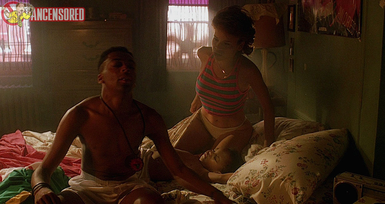 Naked Rosie Perez In Do The Right Thing