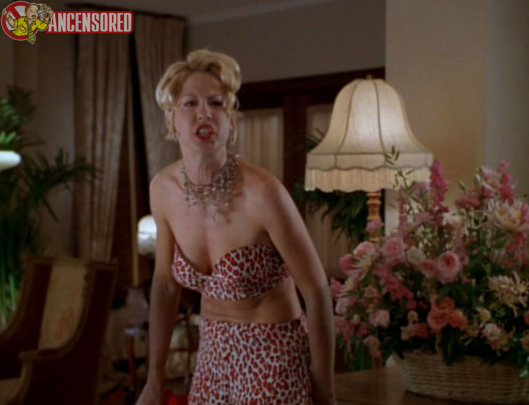 Naked Jenna Elfman In Krippendorf S Tribe