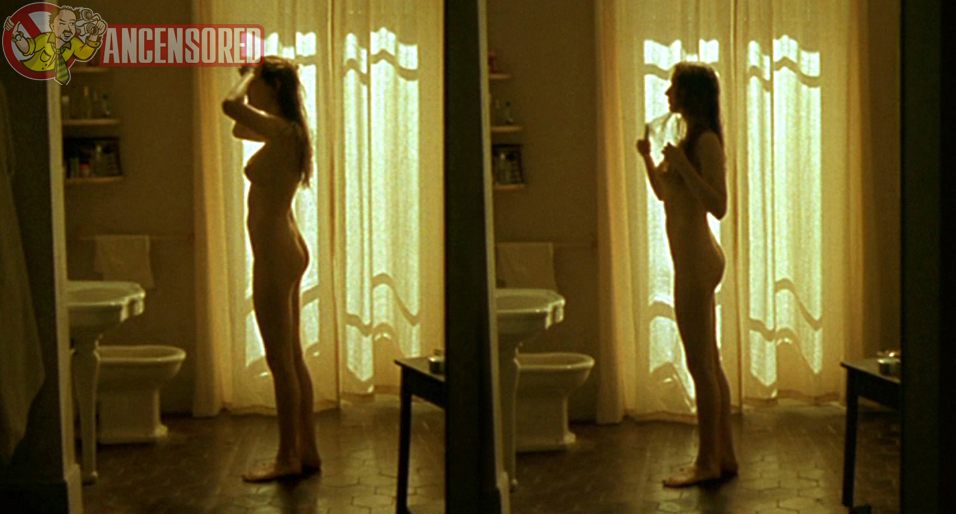 Naked Leelee Sobieski In L Idole