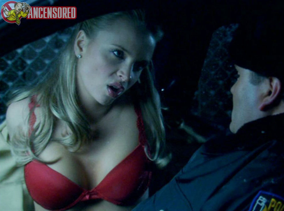 Naked Lindsay Maxwell in Decoys: The Second Seduction < ANCENSORED