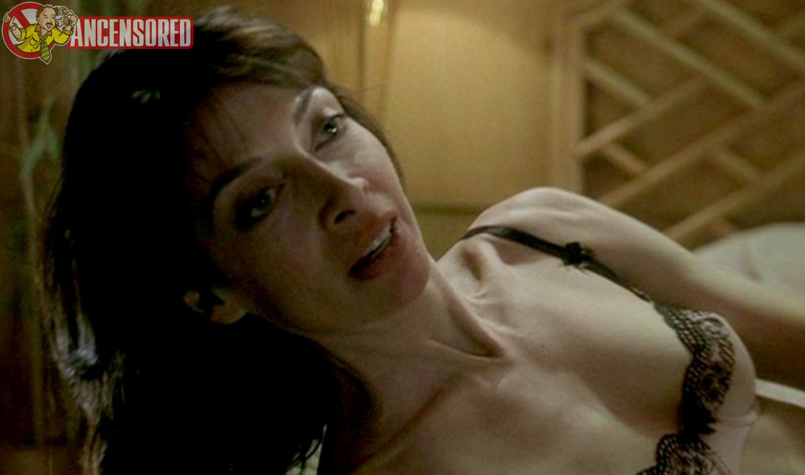 Naked Illeana Douglas In Point Of Origin 