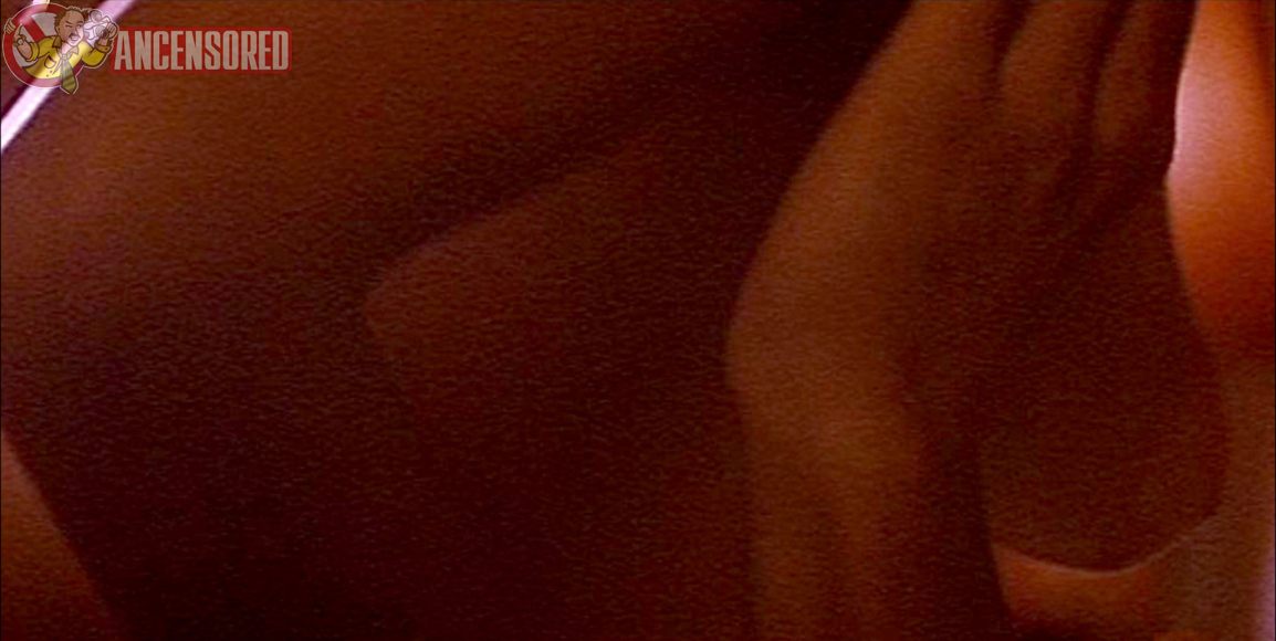 Naked Cordelia González in Born on the Fourth of July