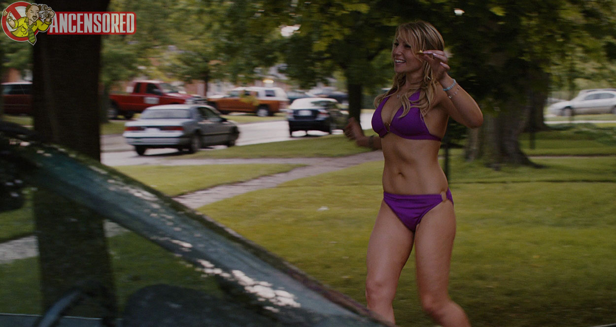 Ari graynor bikini