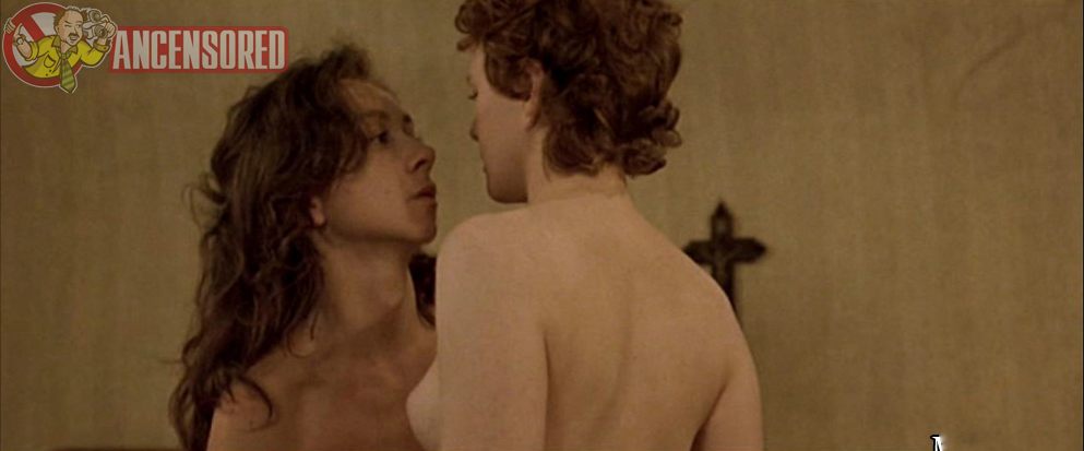 Naked Julie Marie Parmentier In Murderous Maids