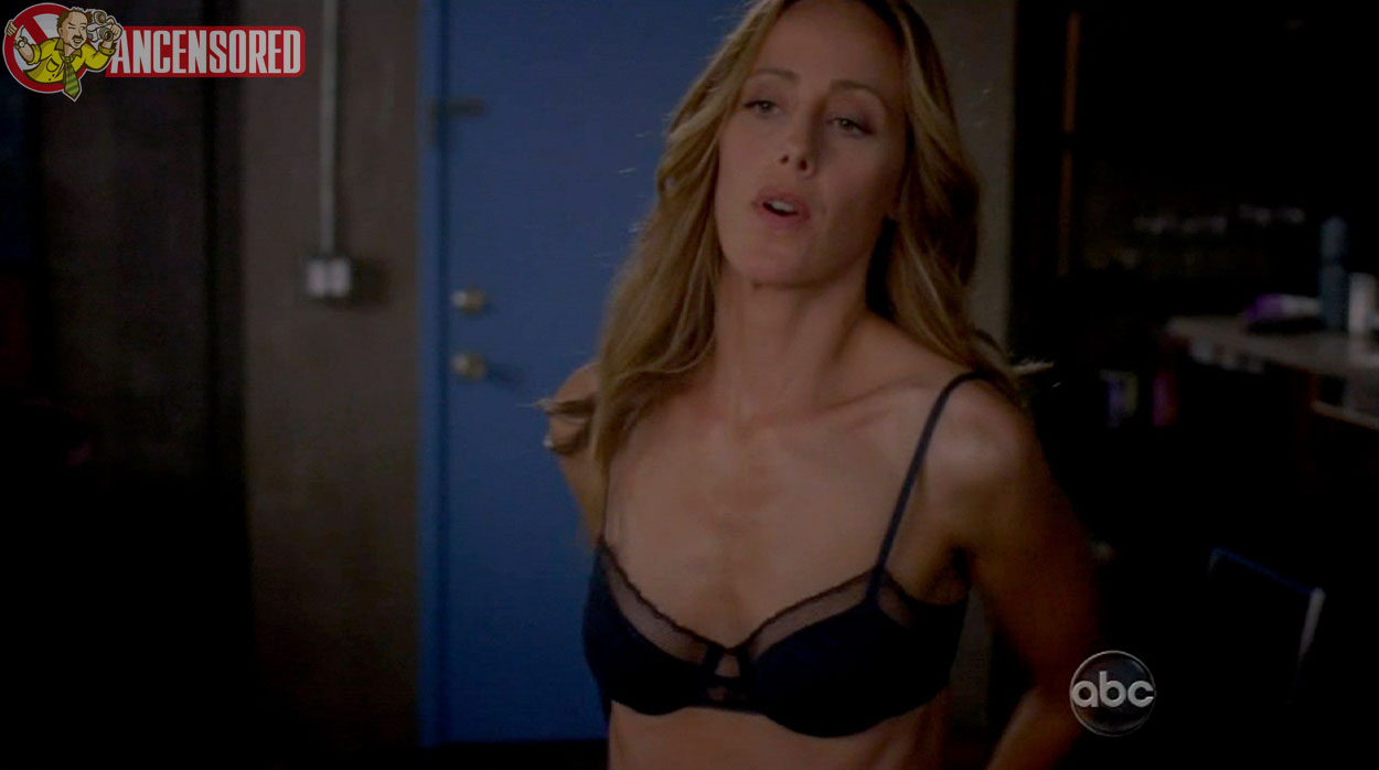 Kim raver nudes