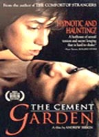 The Cement Garden 1993 movie nude scenes