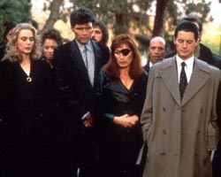 Twin Peaks (1990-1991) Nude Scenes